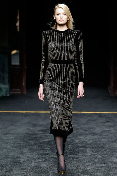 Look 46